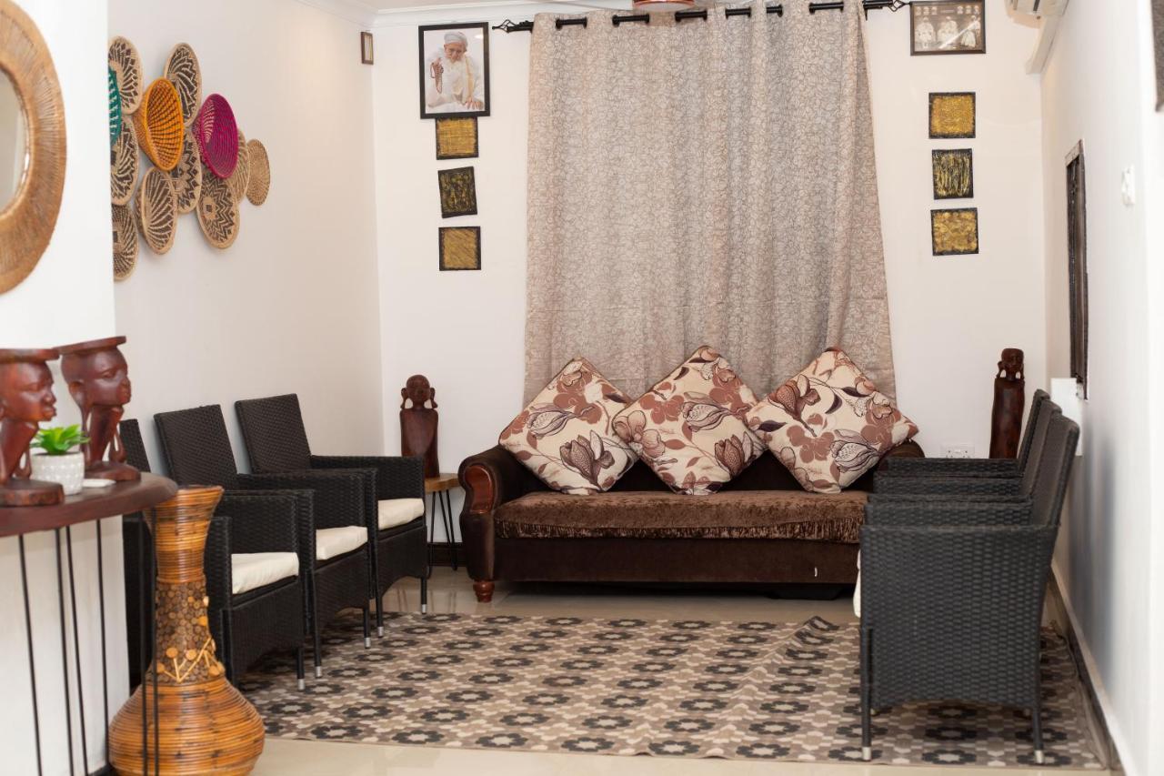 The Baobab Homestay Додома Екстер'єр фото